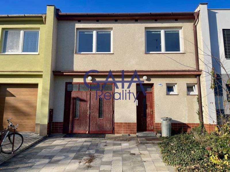 Rodinné domy, Dúbrava, Strážnice, 221 m²