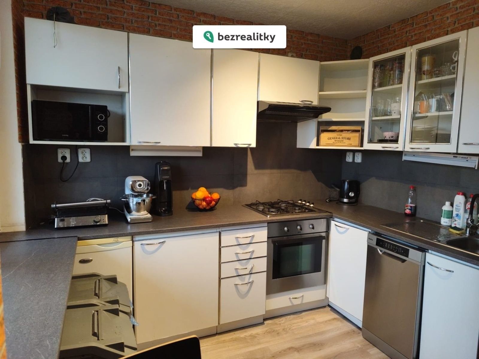 Prodej byt 4+1 - kpt. Jaroše, Teplice, 80 m²