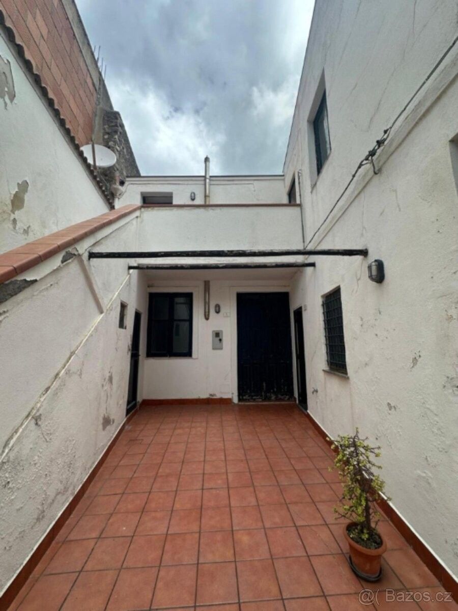 Prodej rodinný dům - 987 66, Zahraničí - 5