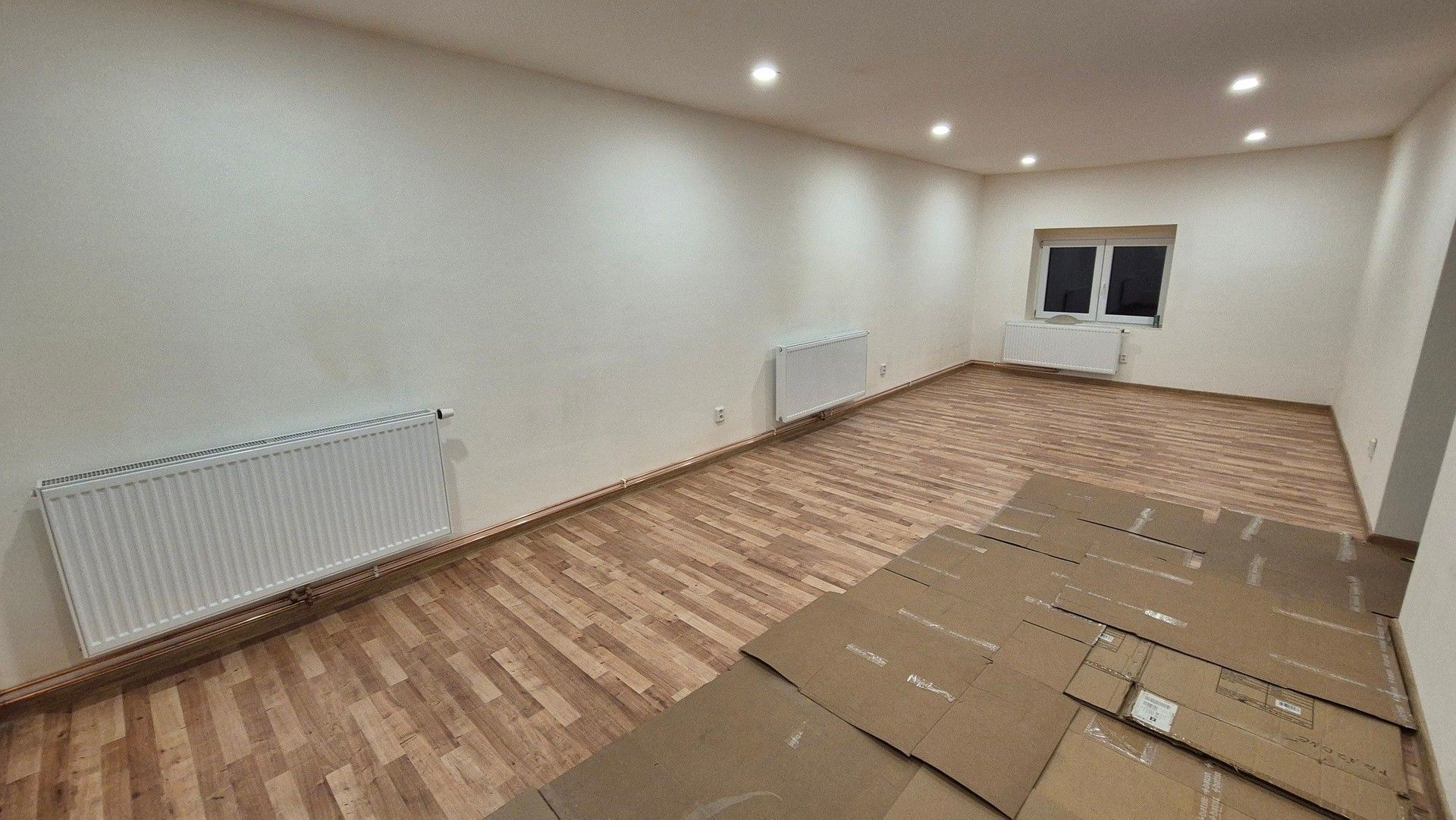 Kanceláře, Na vyhaslém, Kladno, 30 m²