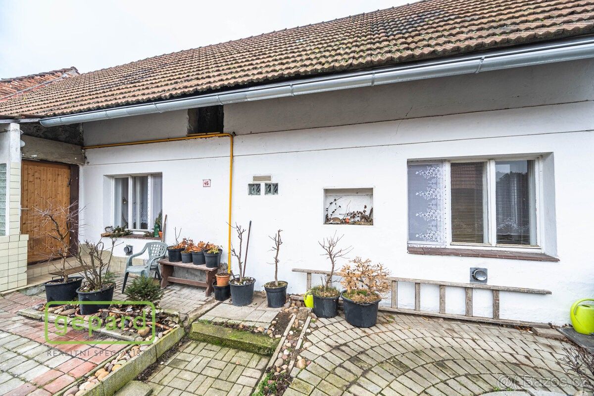 Prodej rodinný dům - Vojkovice u Kralup nad Vltavou, 277 44