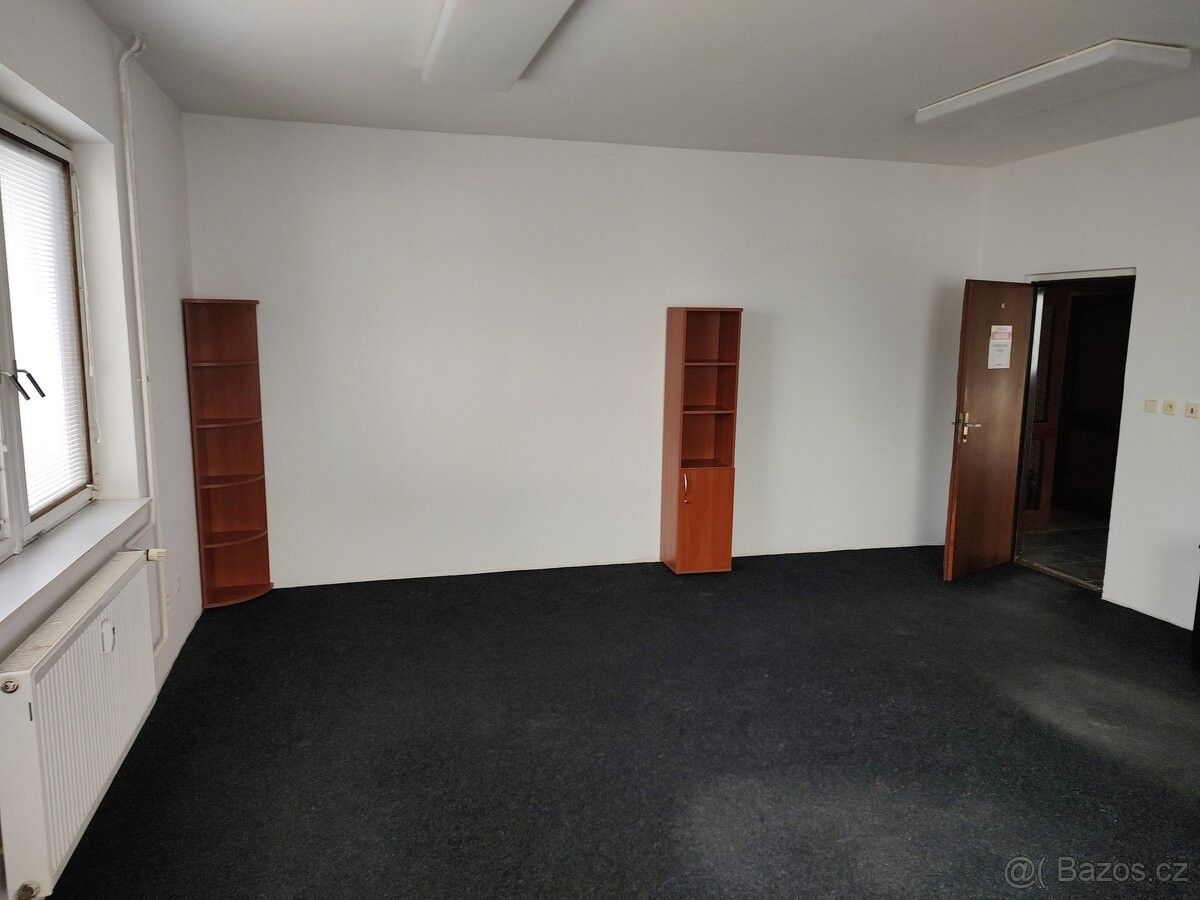 Pronájem kancelář - Skuteč, 539 73