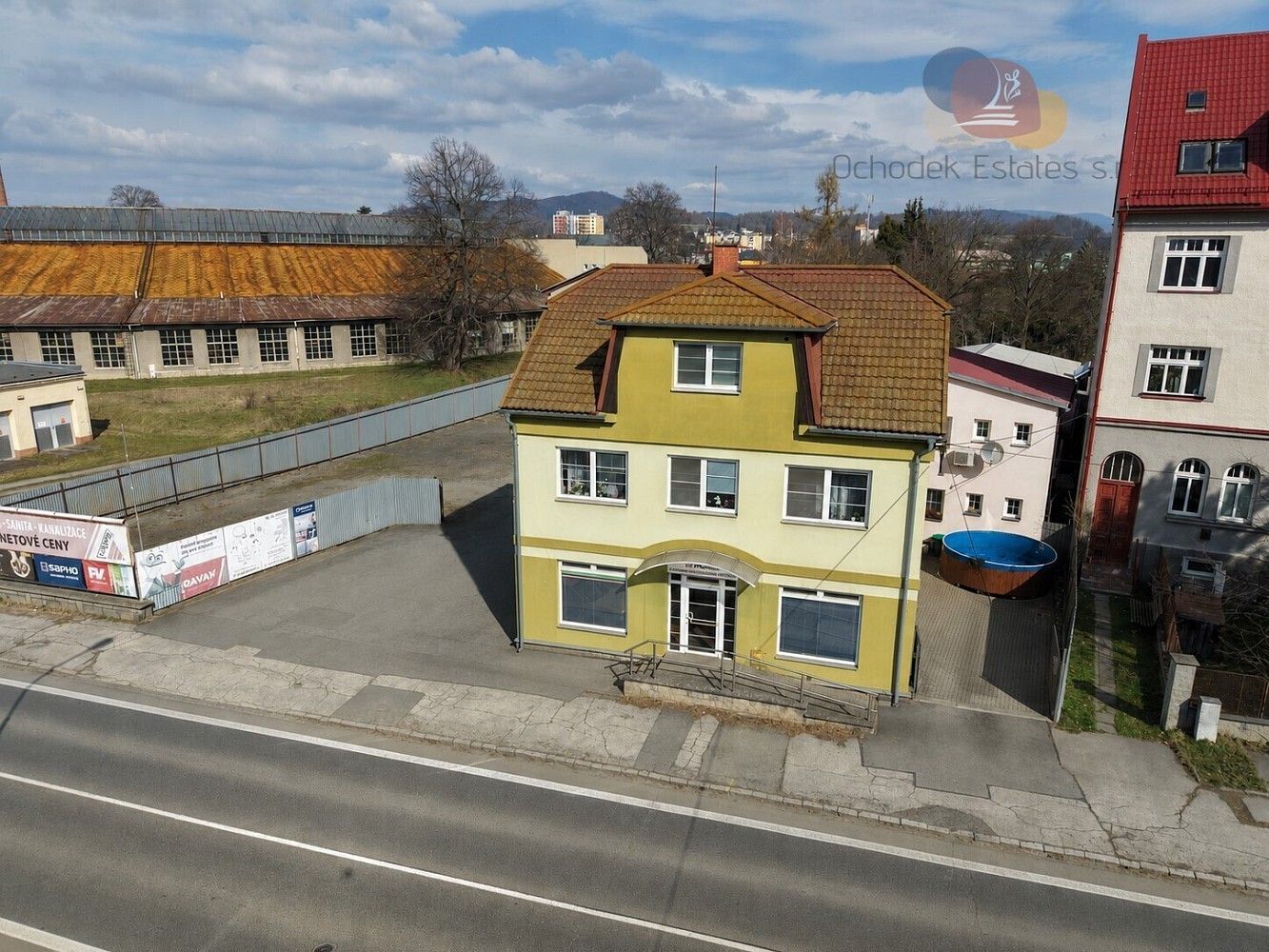 Obchodní prostory, 1 694 m²