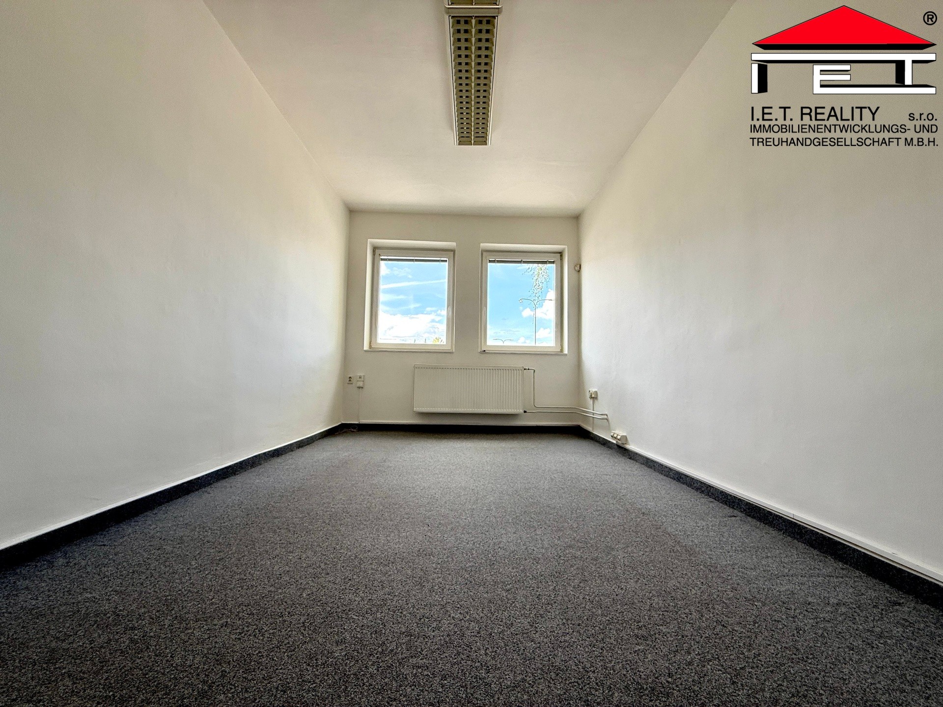 Obchodní prostory · 565 m² · Pražákova, Brno - 4