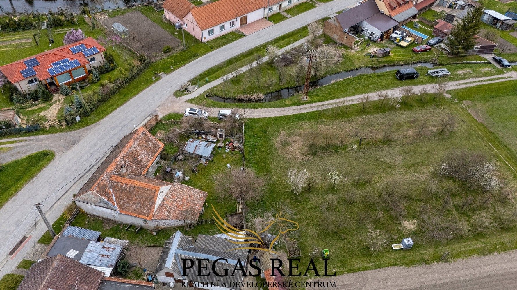 Prodej pozemek pro bydlení - Strachotice - Micmanice, okres Znojmo, Jihomoravský kraj - 5