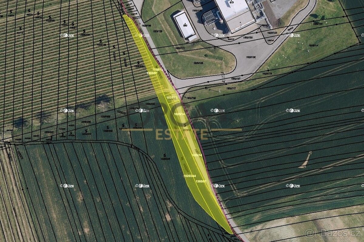 Pozemky pro bydlení, Dambořice, 696 35