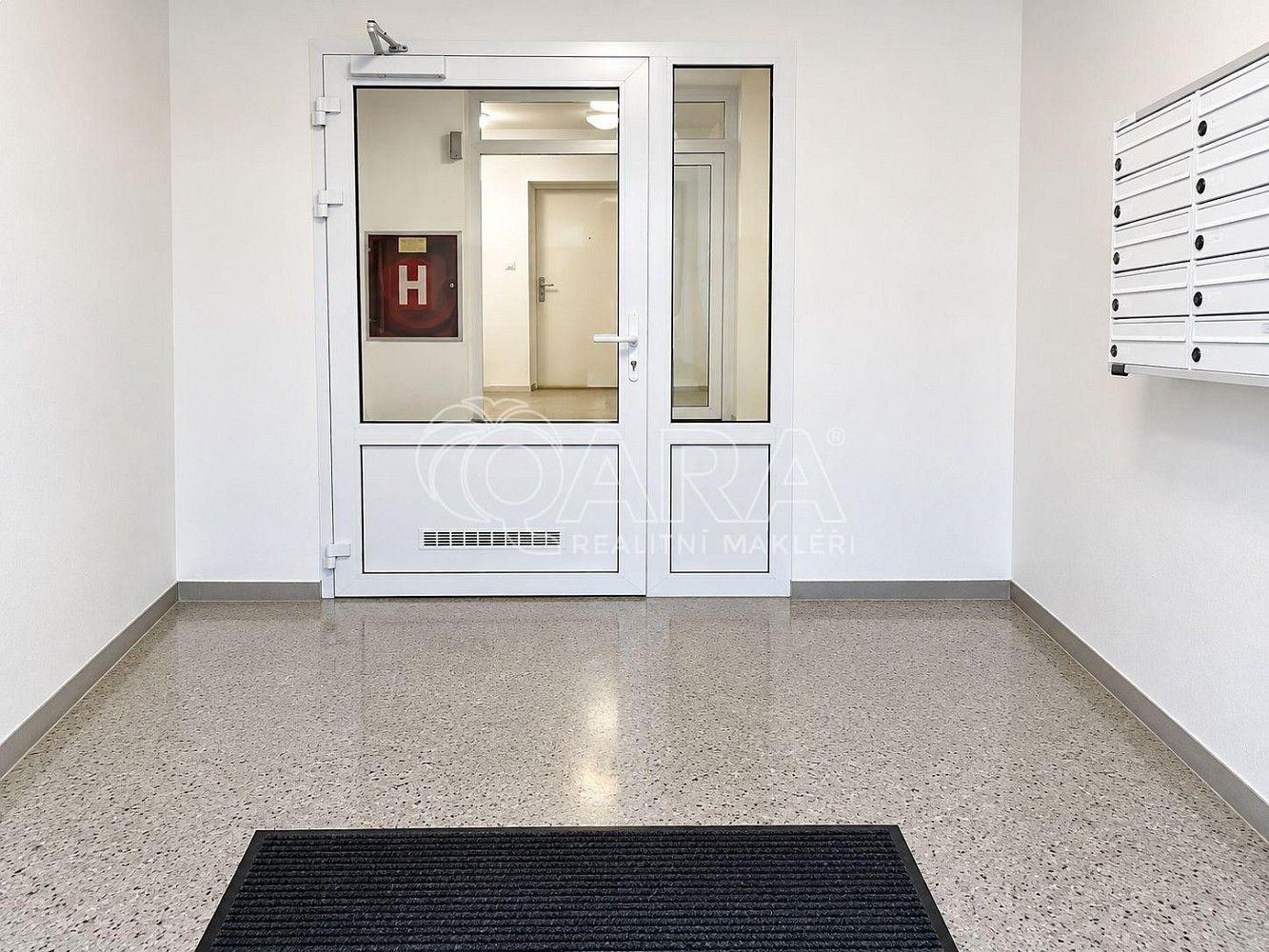 Sklad · 24 m² · Praha - Letňany, okres Praha 18, Hlavní město Praha - 3