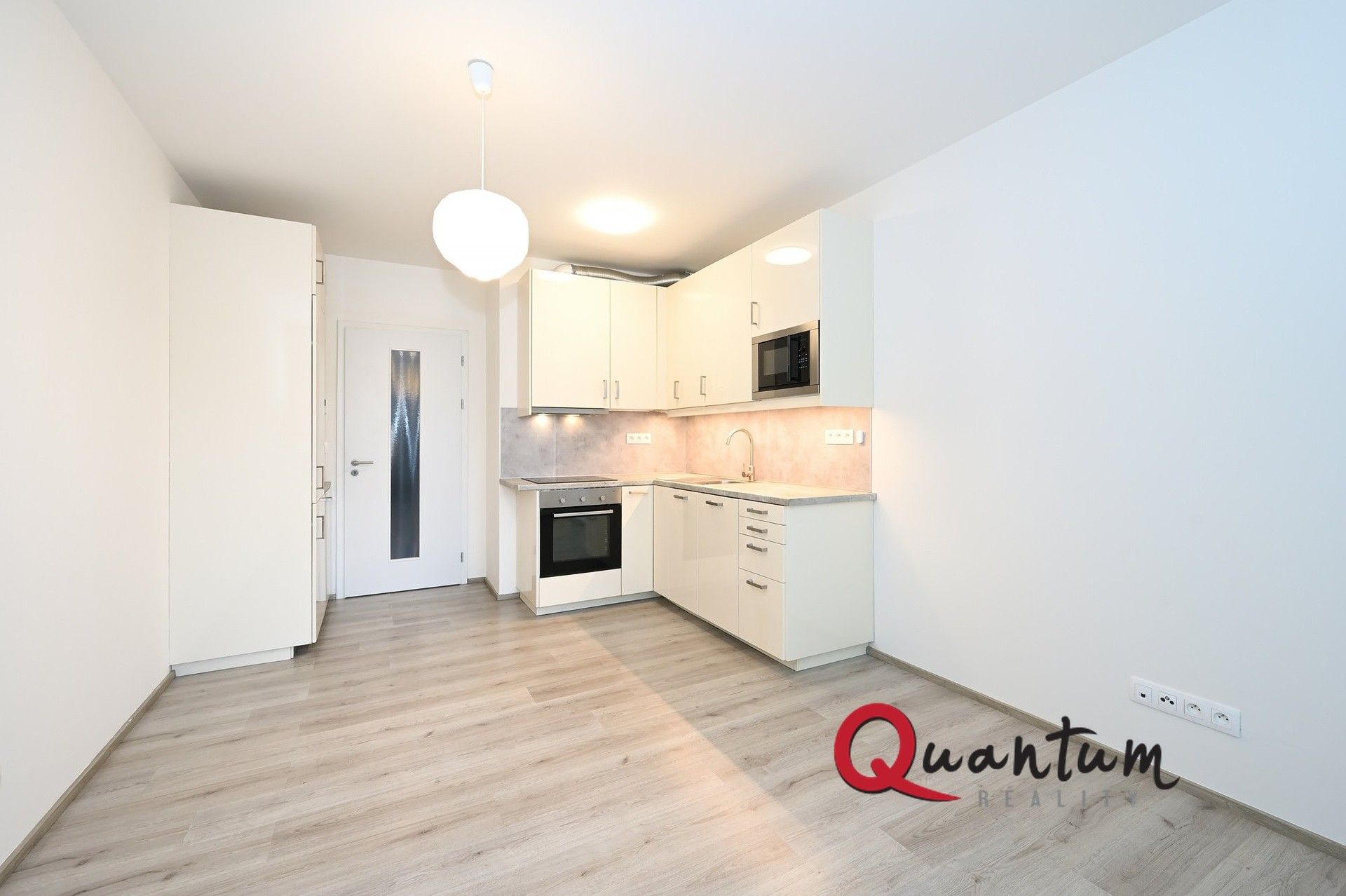 1+kk, Nad úžlabinou, Praha, 27 m²