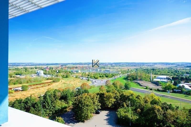 Pronájem kancelář - Roztylská, Praha, 18 m²