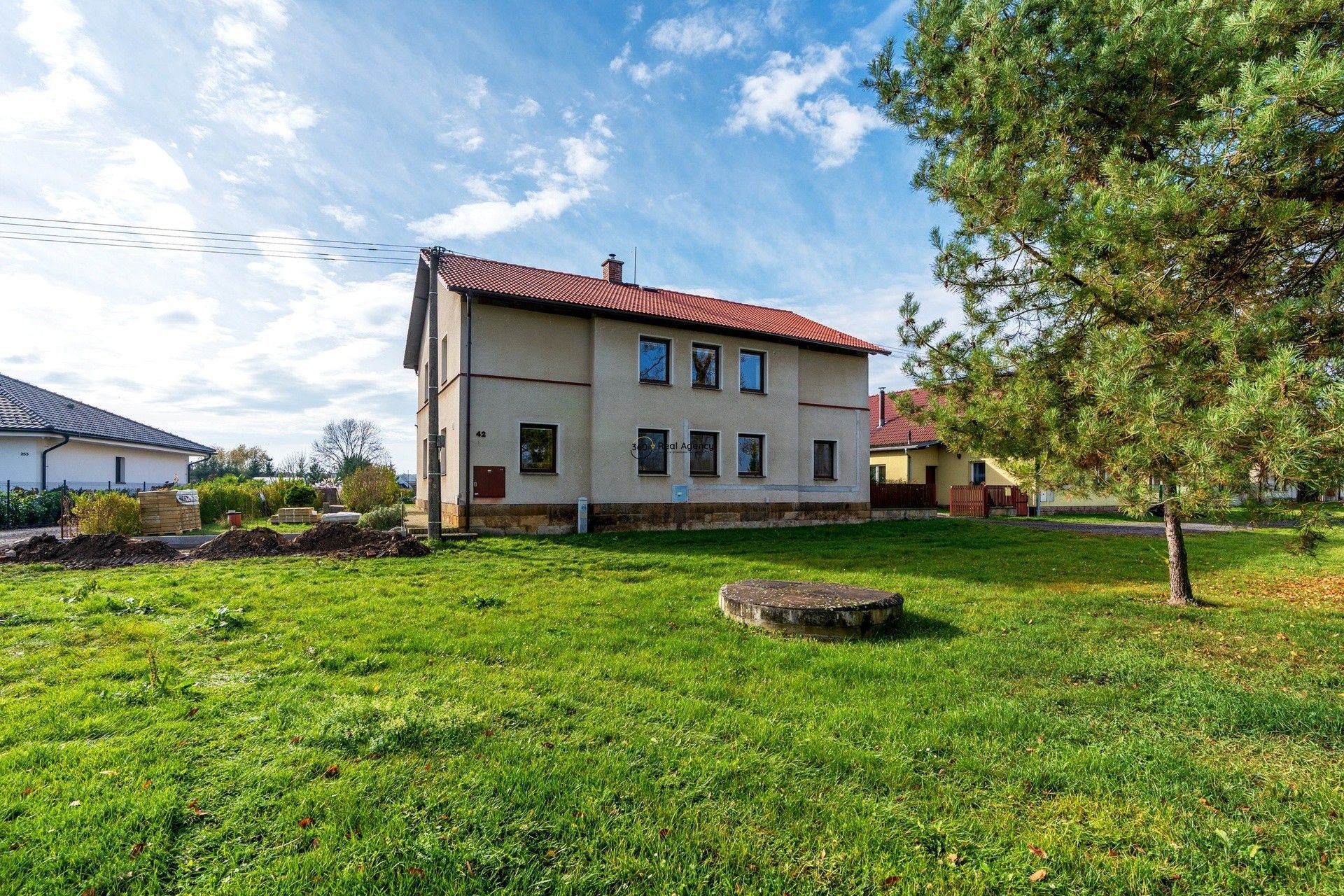 Prodej rodinný dům - Lužec nad Cidlinou, 253 m²
