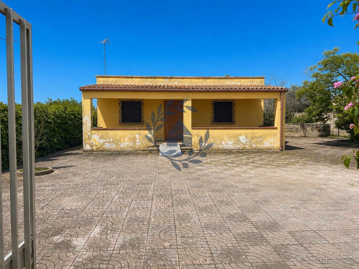 Rodinné domy, 987 66, Zahraničí - 2