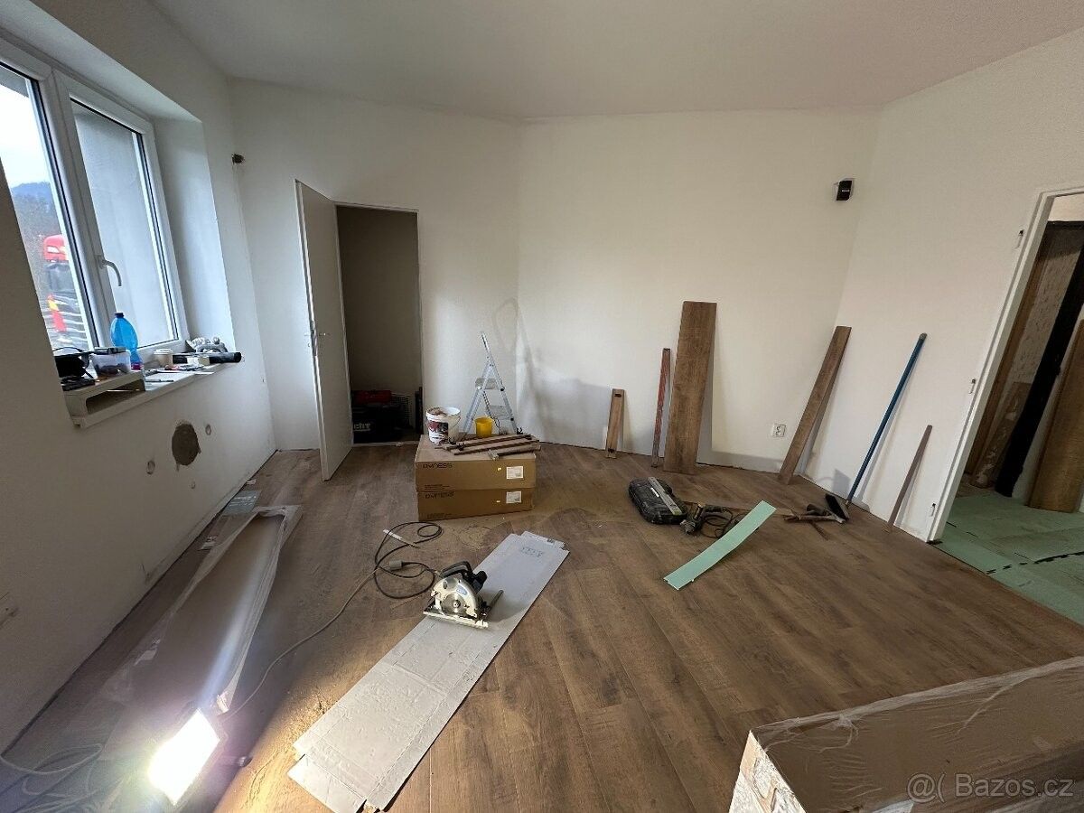 Pronájem byt - Horní Police, 471 06