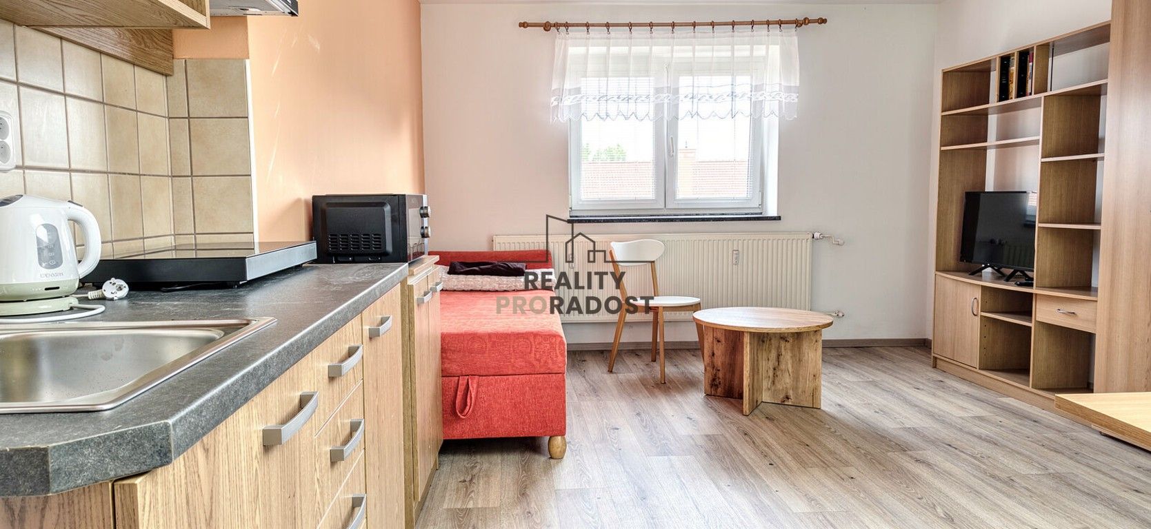 1+kk, Bezručova 2858, Hodonín, 28 m² - 1