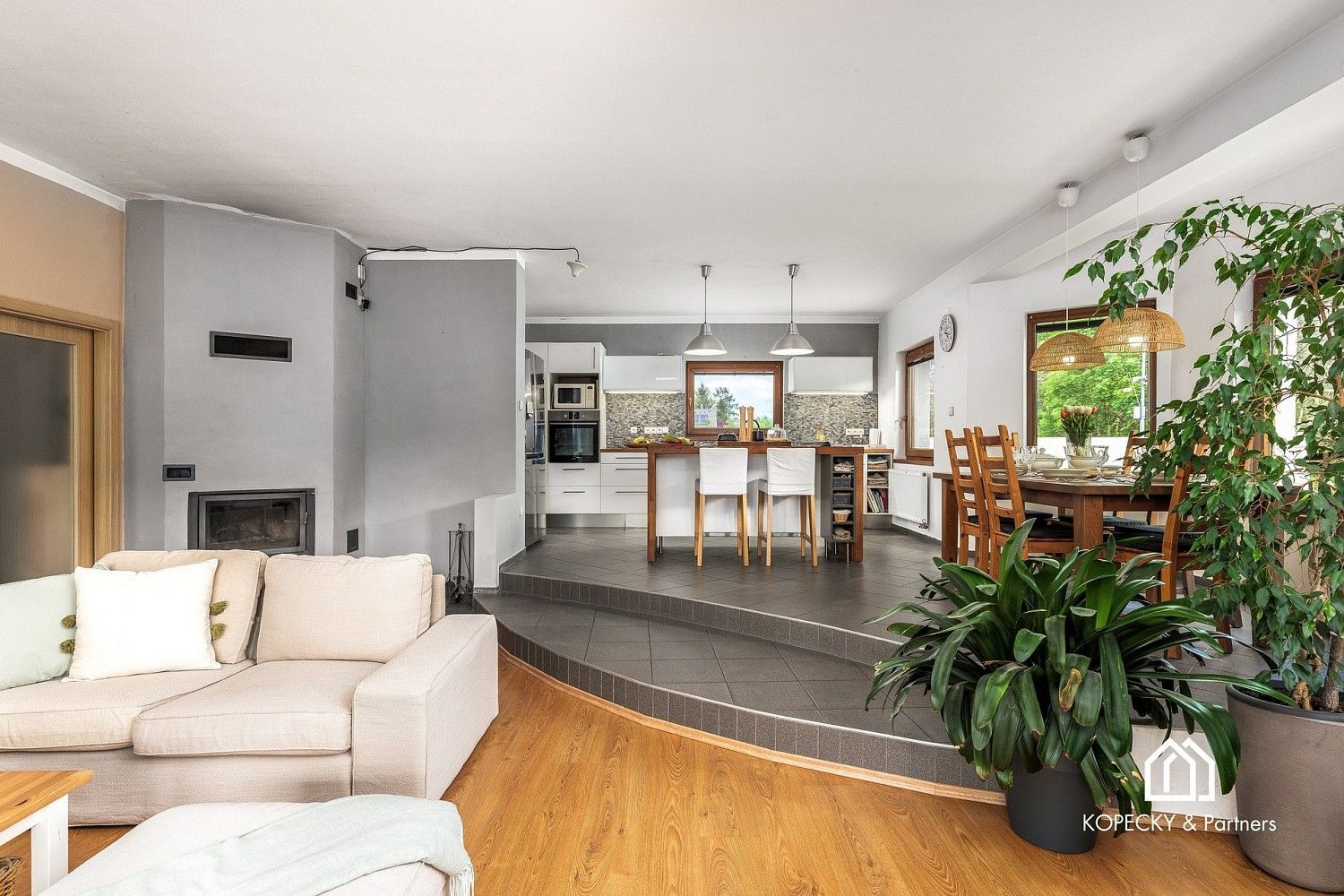 Prodej rodinný dům - Nelahozeves, okres Mělník, Středočeský kraj, 252 m² - 5