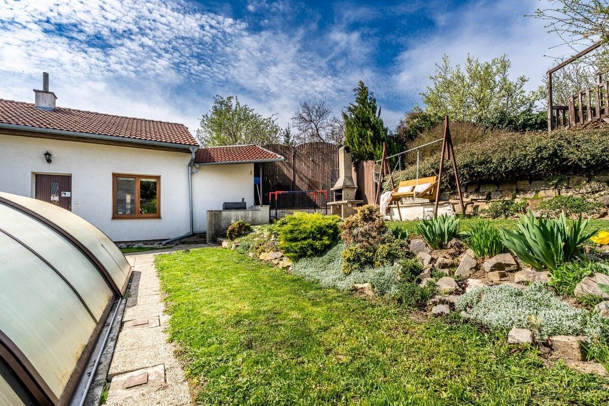 Rodinné domy, Šardice, 696 13