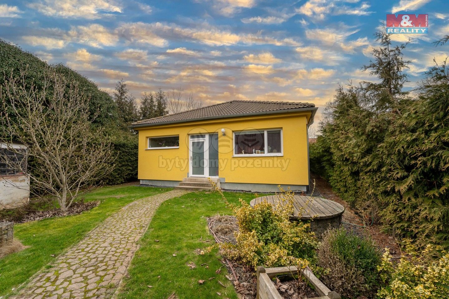 Prodej rodinný dům - V. Moravce, Stehelčeves, 104 m²