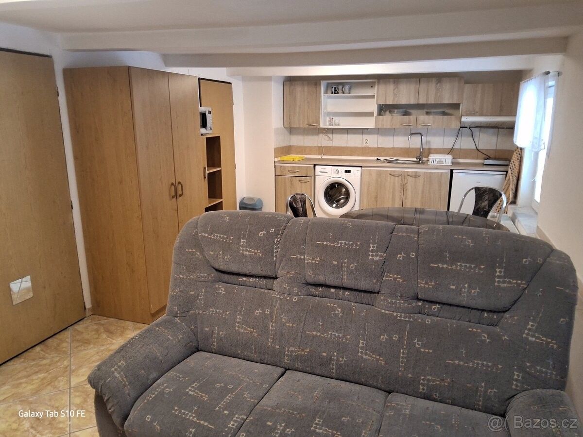 Byty, Dolní Břežany, 252 41