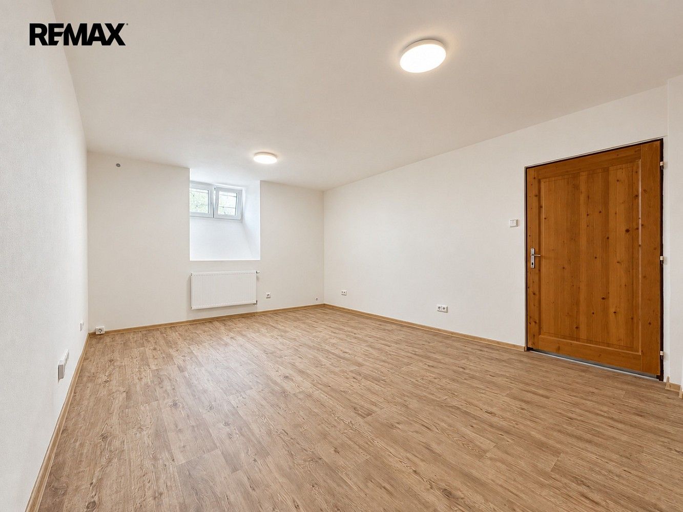 Pronájem byt 1+1 - Bendova, Plzeň - Jižní Předměstí, 42 m² - 2