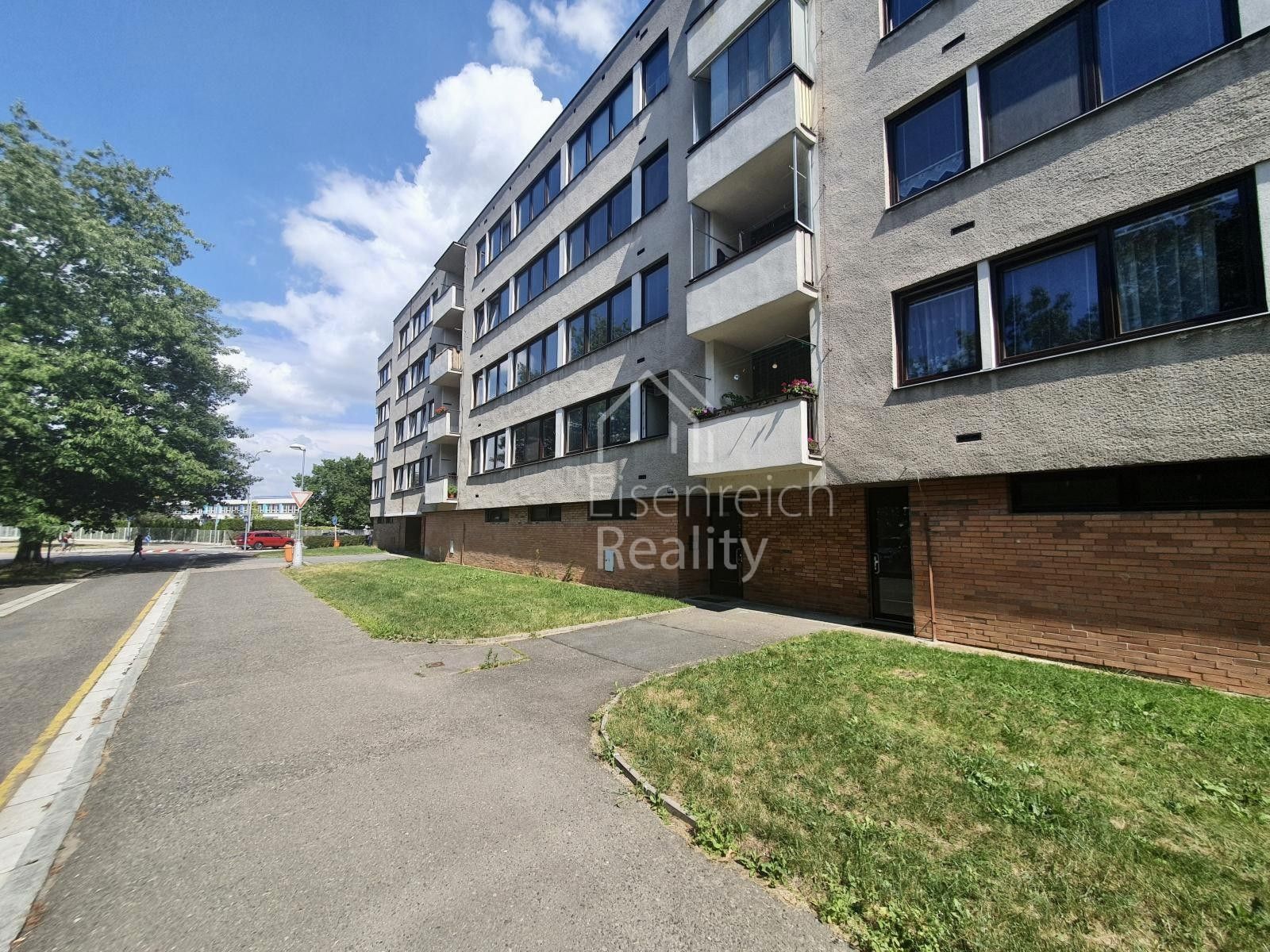 1+1, Mrštíkova, Hradec Králové, 32 m²