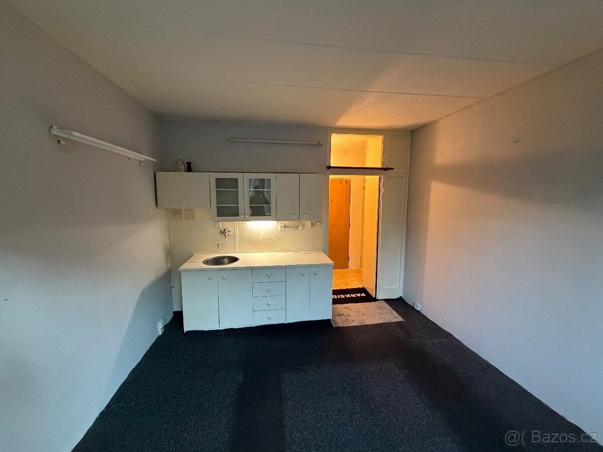 Pronájem byt - Kadaň, 432 01