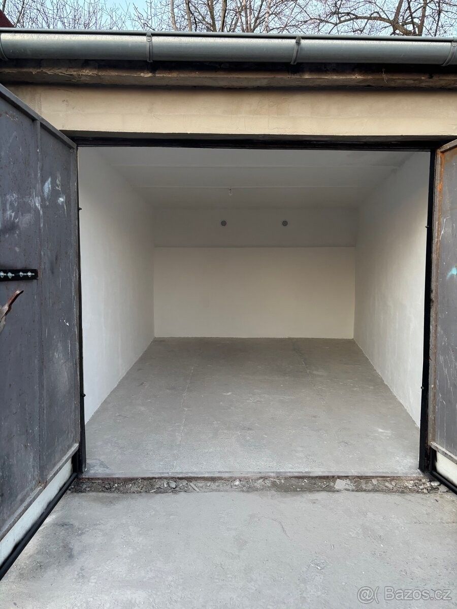 Garáže, Ústí nad Labem, 400 01