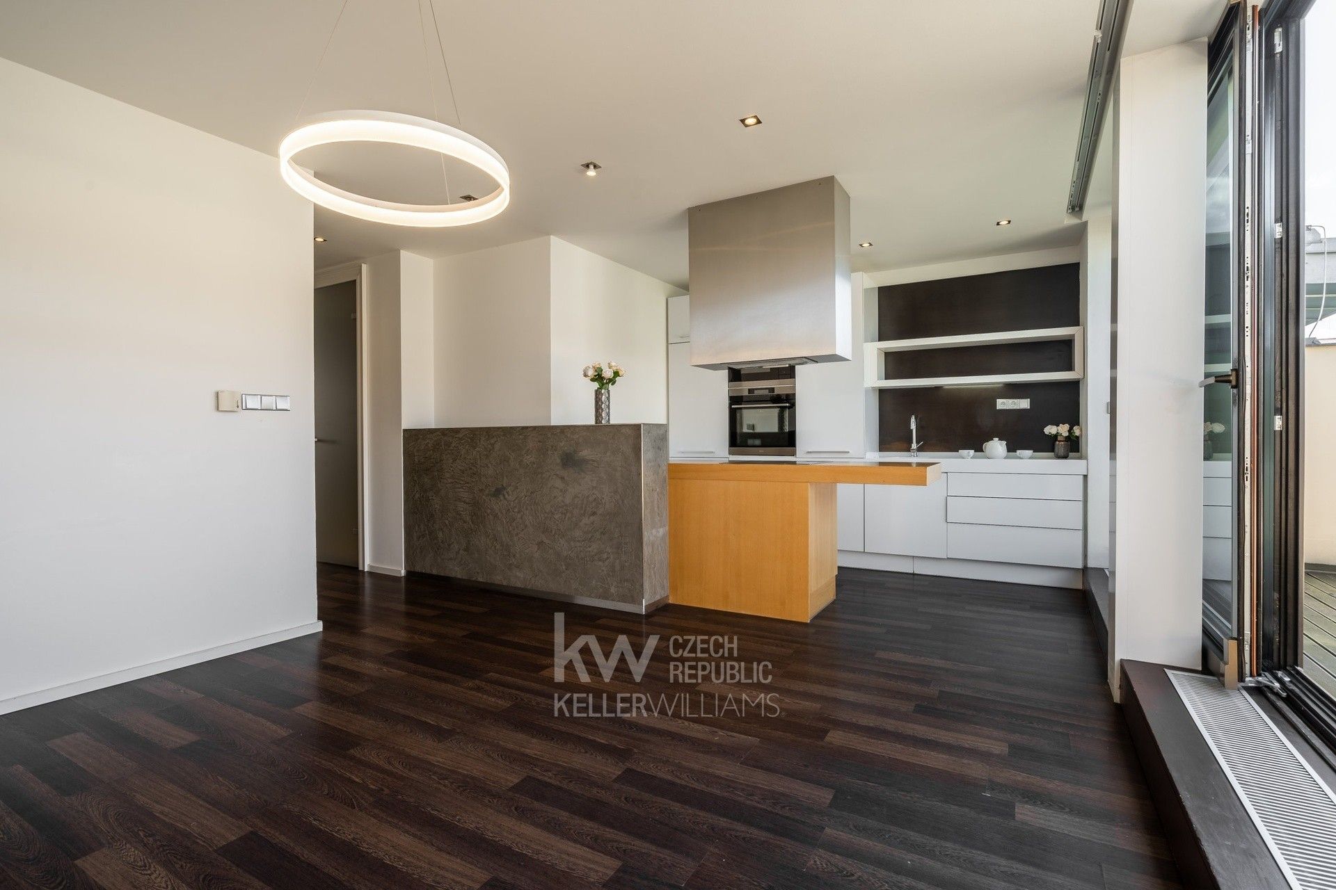 Pronájem byt - Kodaňská, Praha, 260 m²