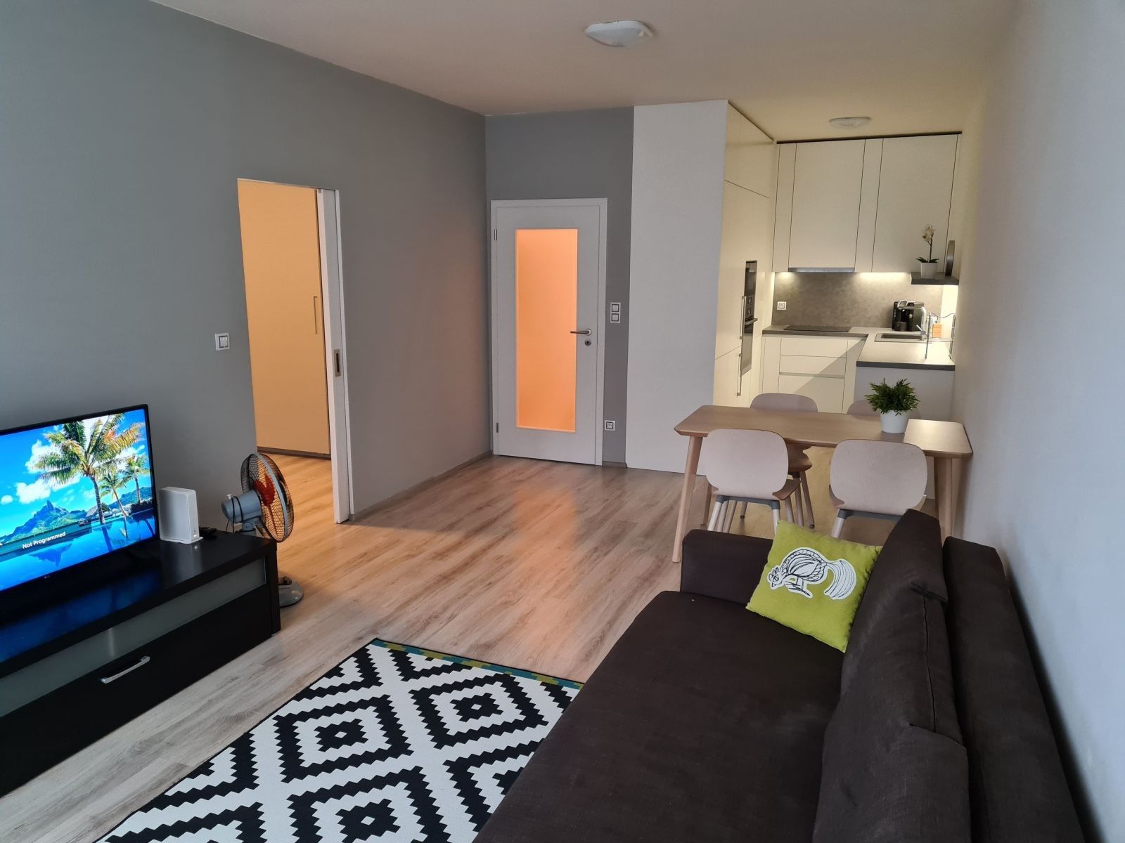 2+kk, Pod radnicí, Praha - Košíře, 58 m² - 1