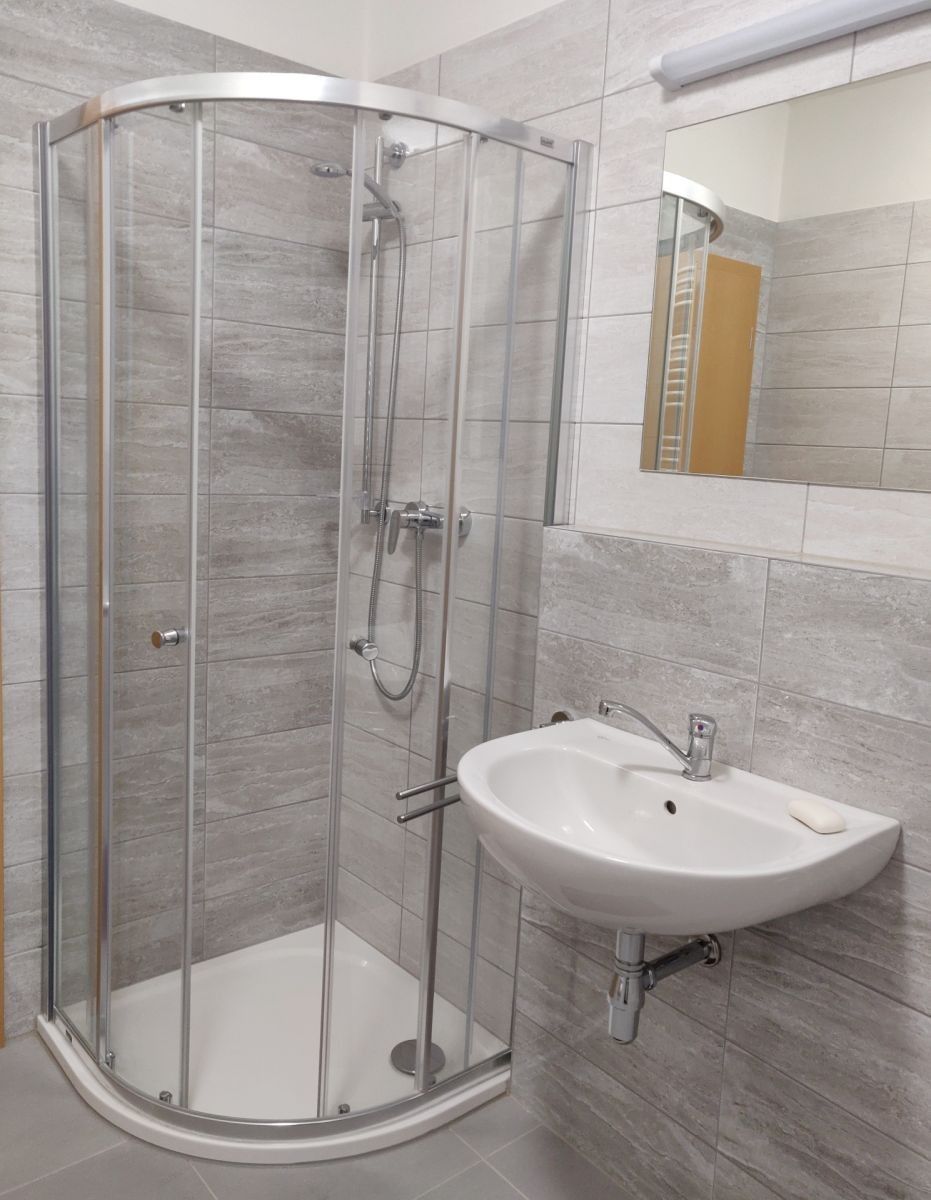 Pronájem byt 1+kk - Zahrádky, Uherské Hradiště - Uherské Hradiště, Zlínský kraj, 32 m² - 5