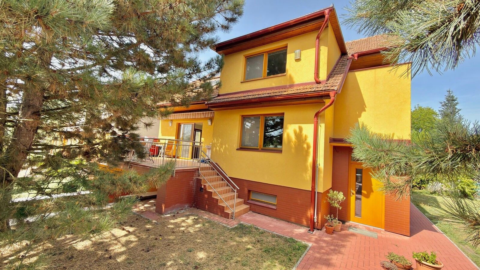 Rodinné domy, Nová, Kuřim, 330 m²