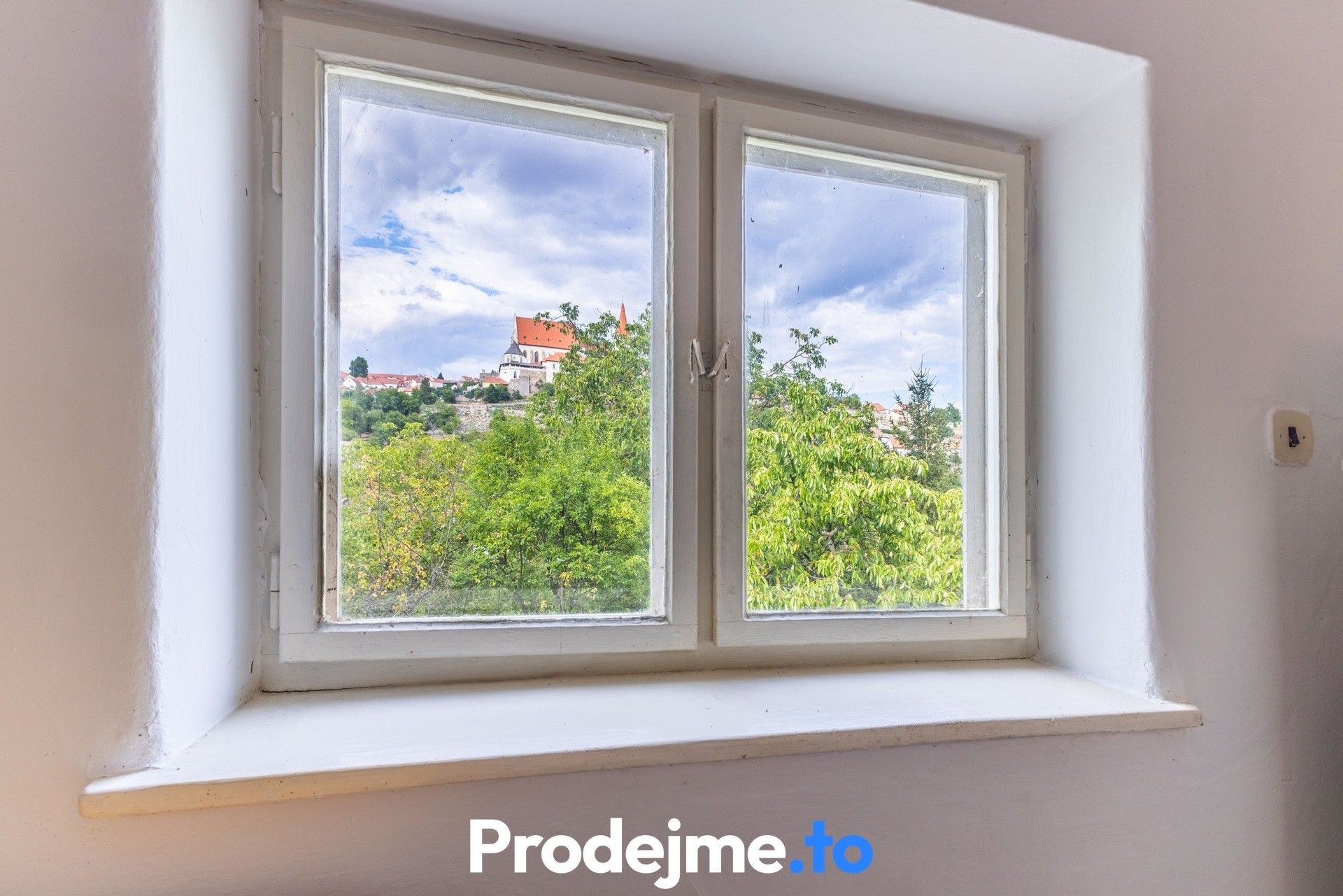 Zahrady, Znojmo, 1 586 m² - 2