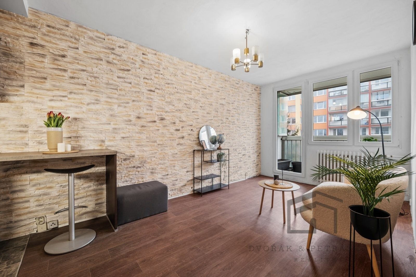2+kk, Zápasnická 879, Praha, 39 m²