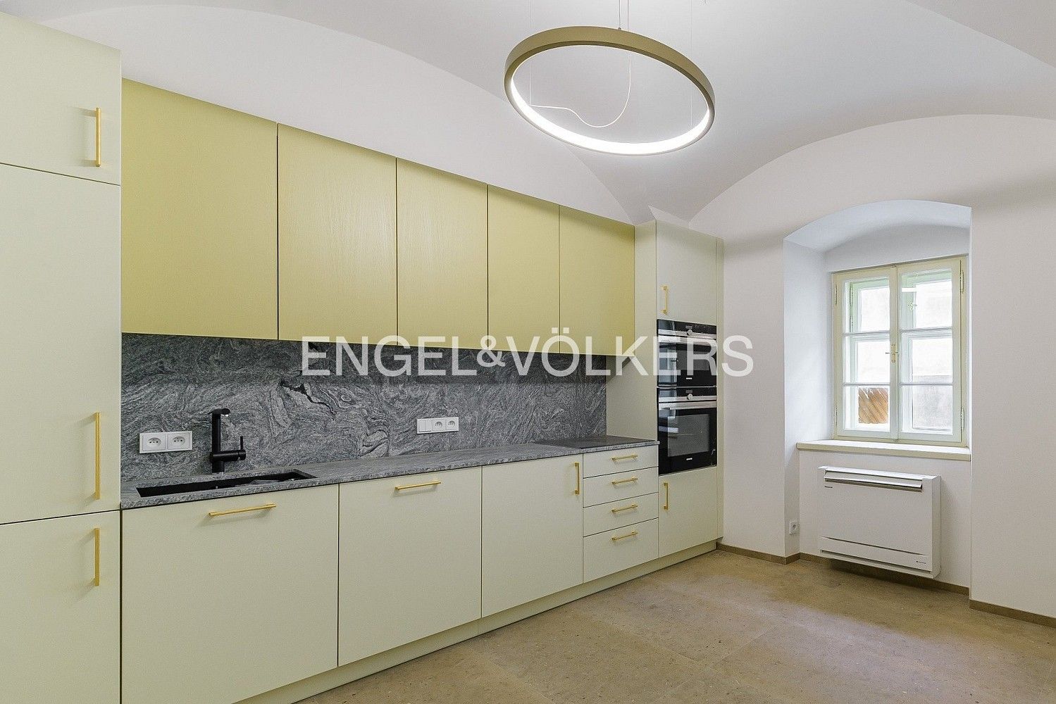 2+kk, Praha - Malá Strana, okres Praha 1, Hlavní město Praha, 50 m² - 2