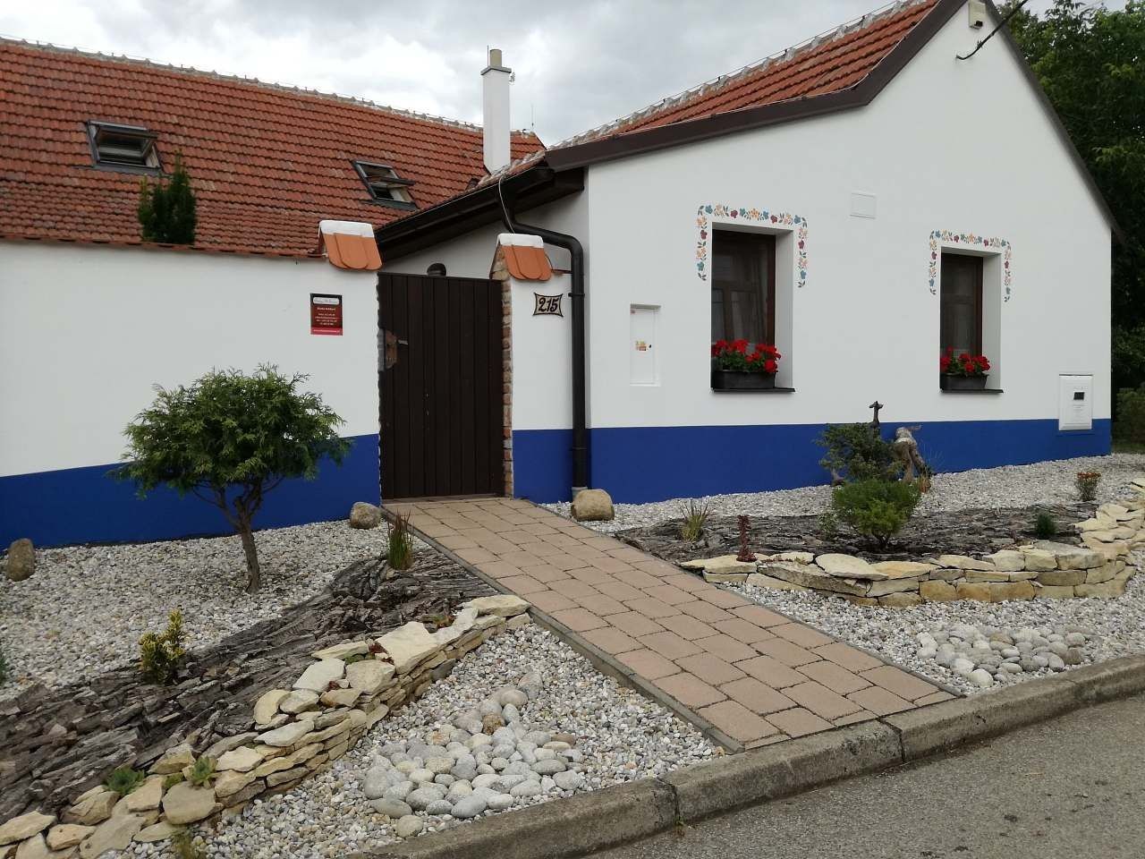 Chaty, Vrbice u Velkých Pavlovic, Jihomoravský kraj - 1