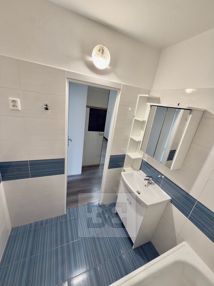 Byt 3+1 · 74 m² · Praha - Hlubočepy, okres Praha 5, Hlavní město Praha - 3