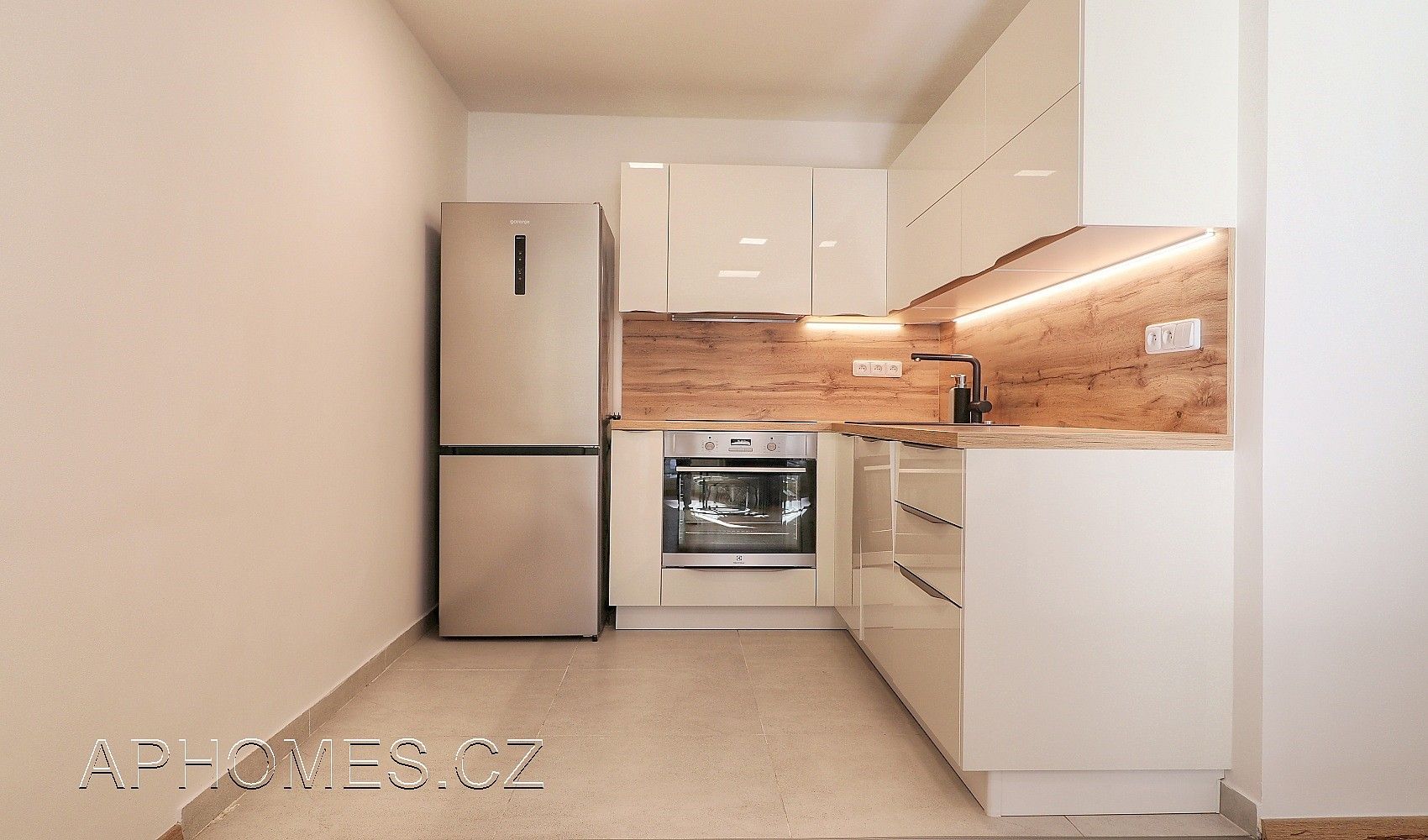 2+kk, Novoborská, Praha 9, 40 m² - 2
