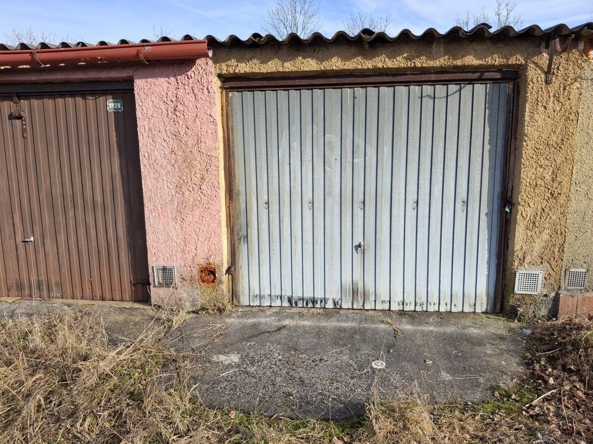 Garáže, Hermannova, Cheb, 18 m²