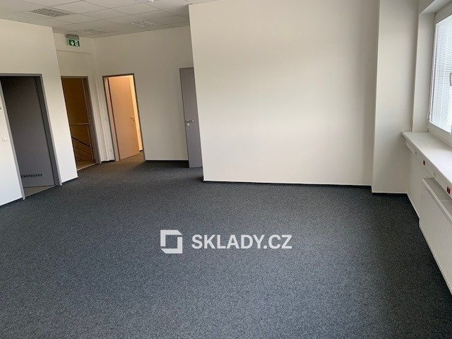Sklad · 1 000 m² · Zeleneč Mstětice - 4