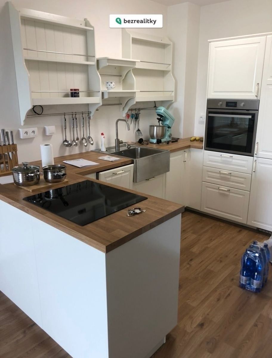 Prodej byt 2+kk - Velvarská, Horoměřice, 59 m²