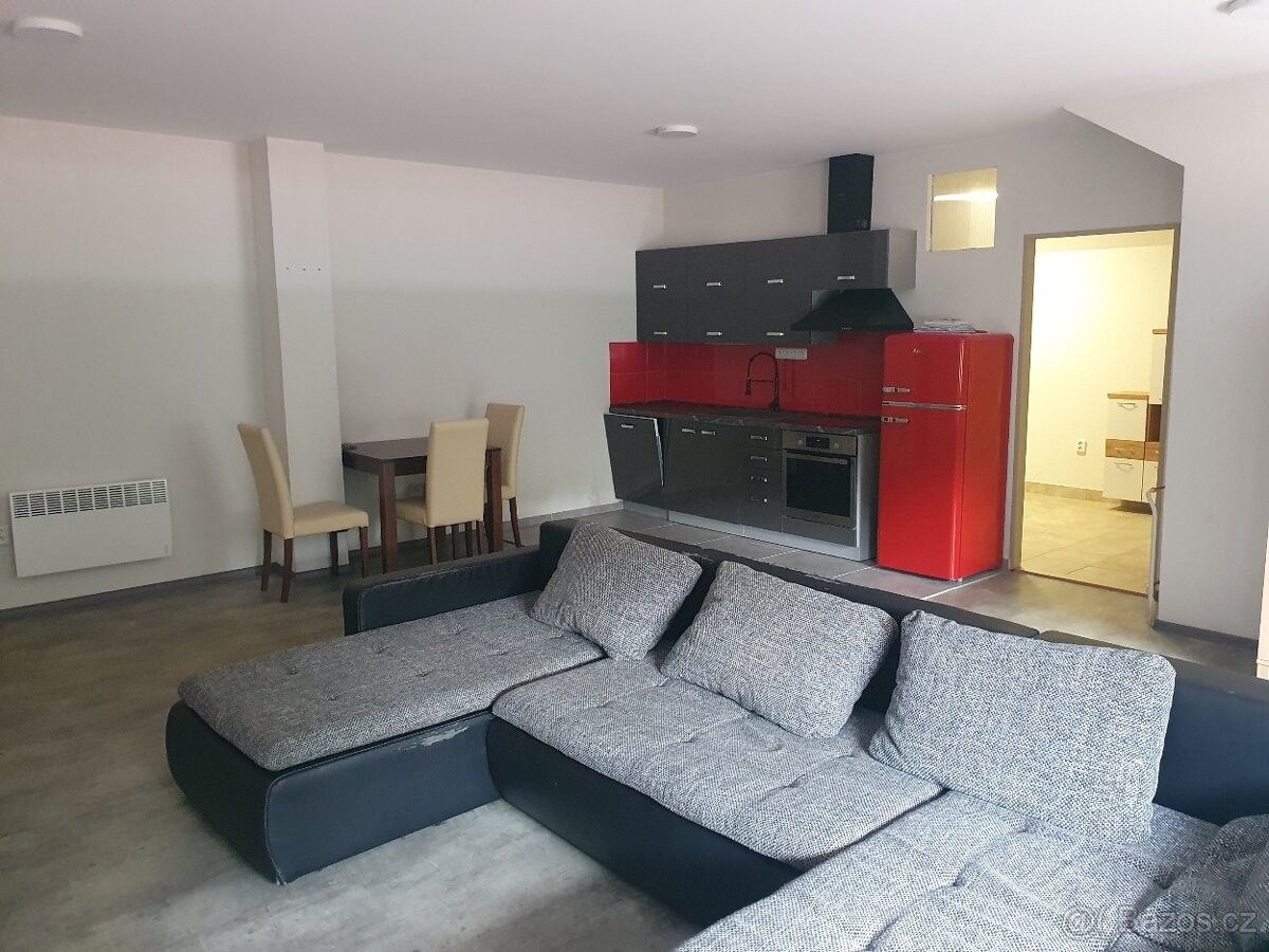 Pronájem byt - Valašská Bystřice, 756 27