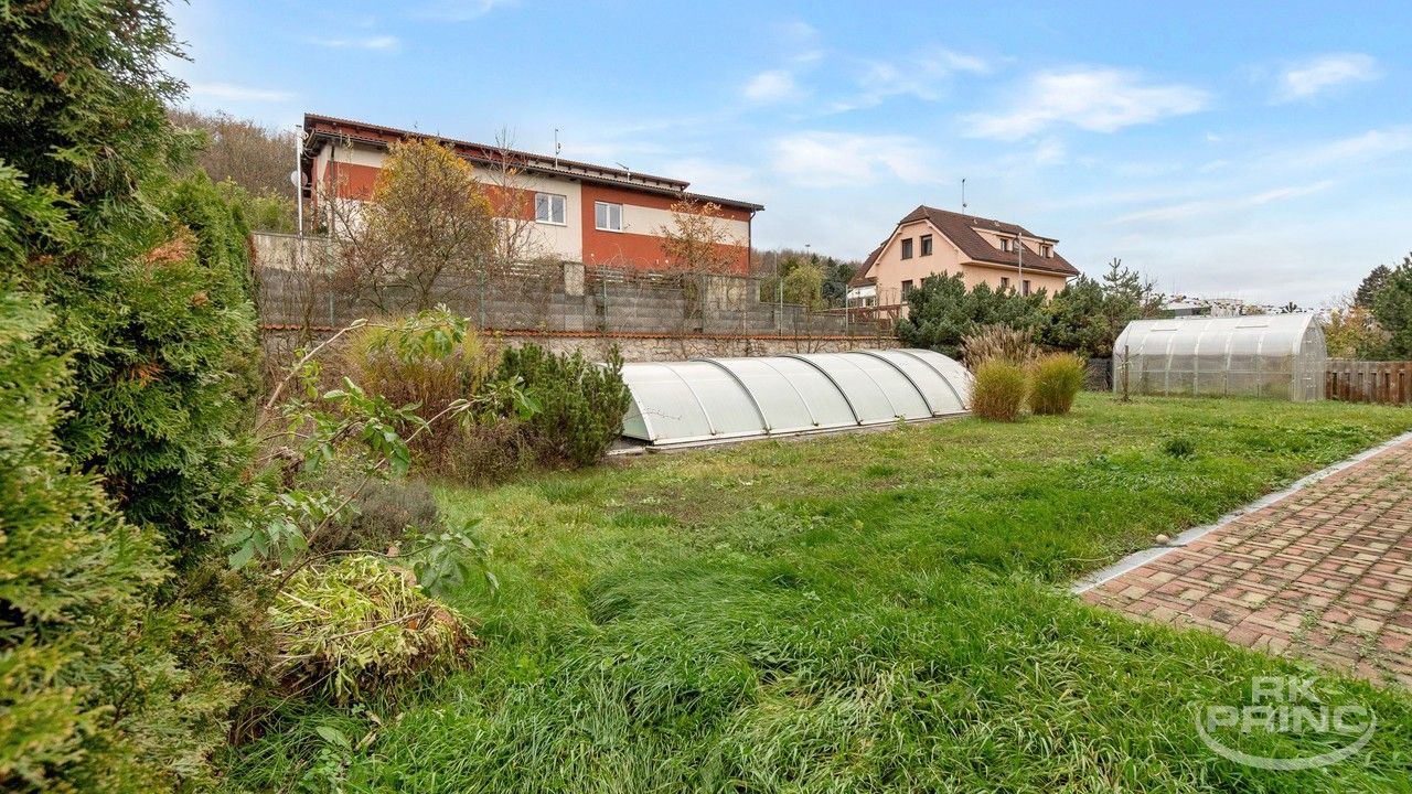 Rodinné domy, Ke Studánce, Tuchoměřice, 202 m²