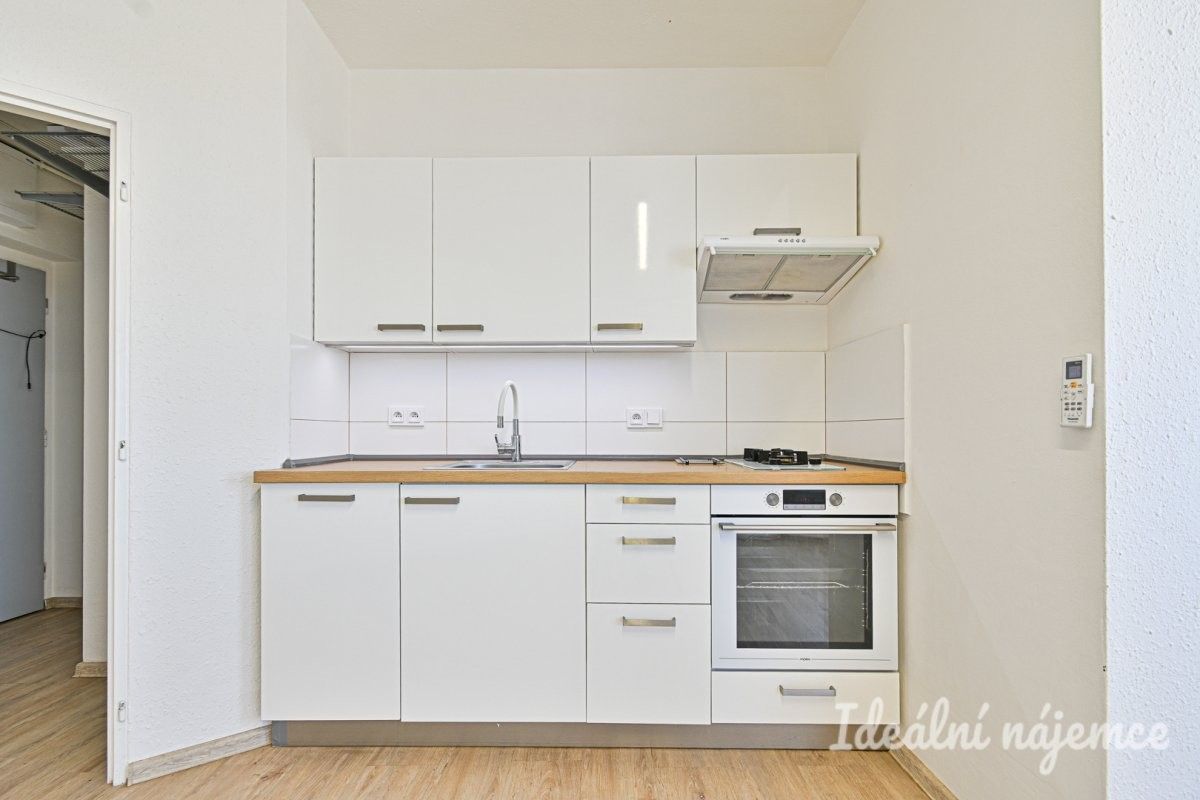 Pronájem byt 2+kk - Langrova, Brno, 40 m² - 2