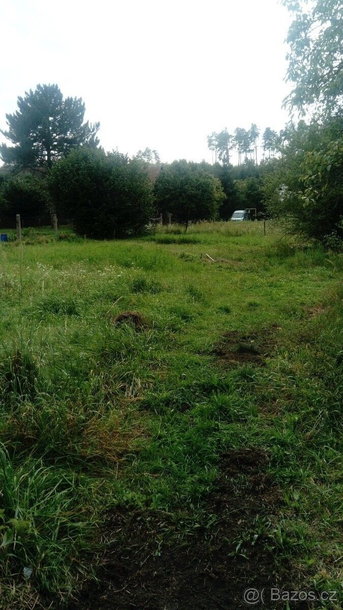 Zahrady, Hlavečník, 533 15