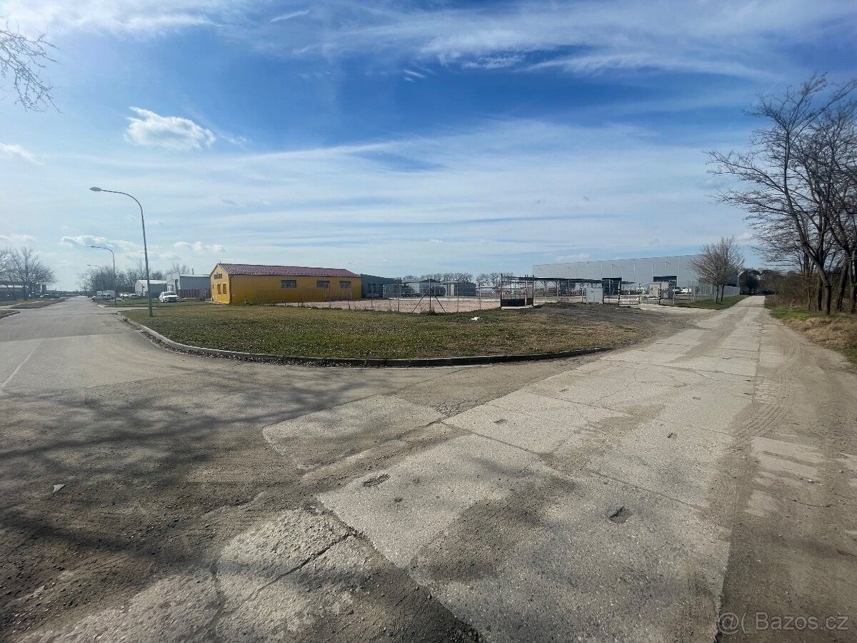 Pronájem pozemek pro bydlení - Hodonín, 695 01