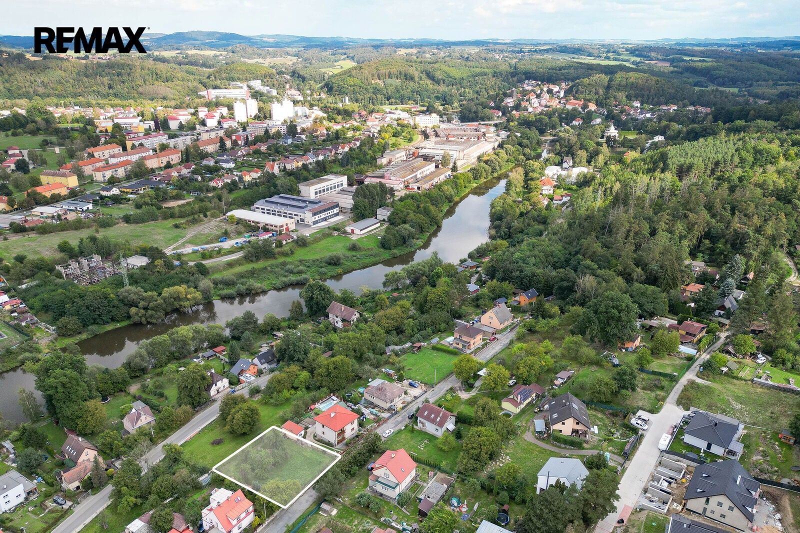 Prodej pozemek pro bydlení - Týnec nad Sázavou, 813 m² - 5