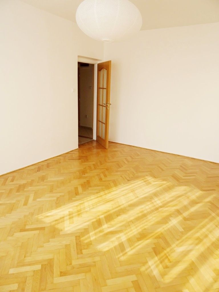 Byt 2+1 · 51 m² · Africká, Praha - 4