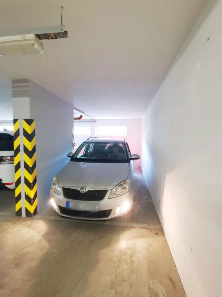 Garáže, Brno, 641 00