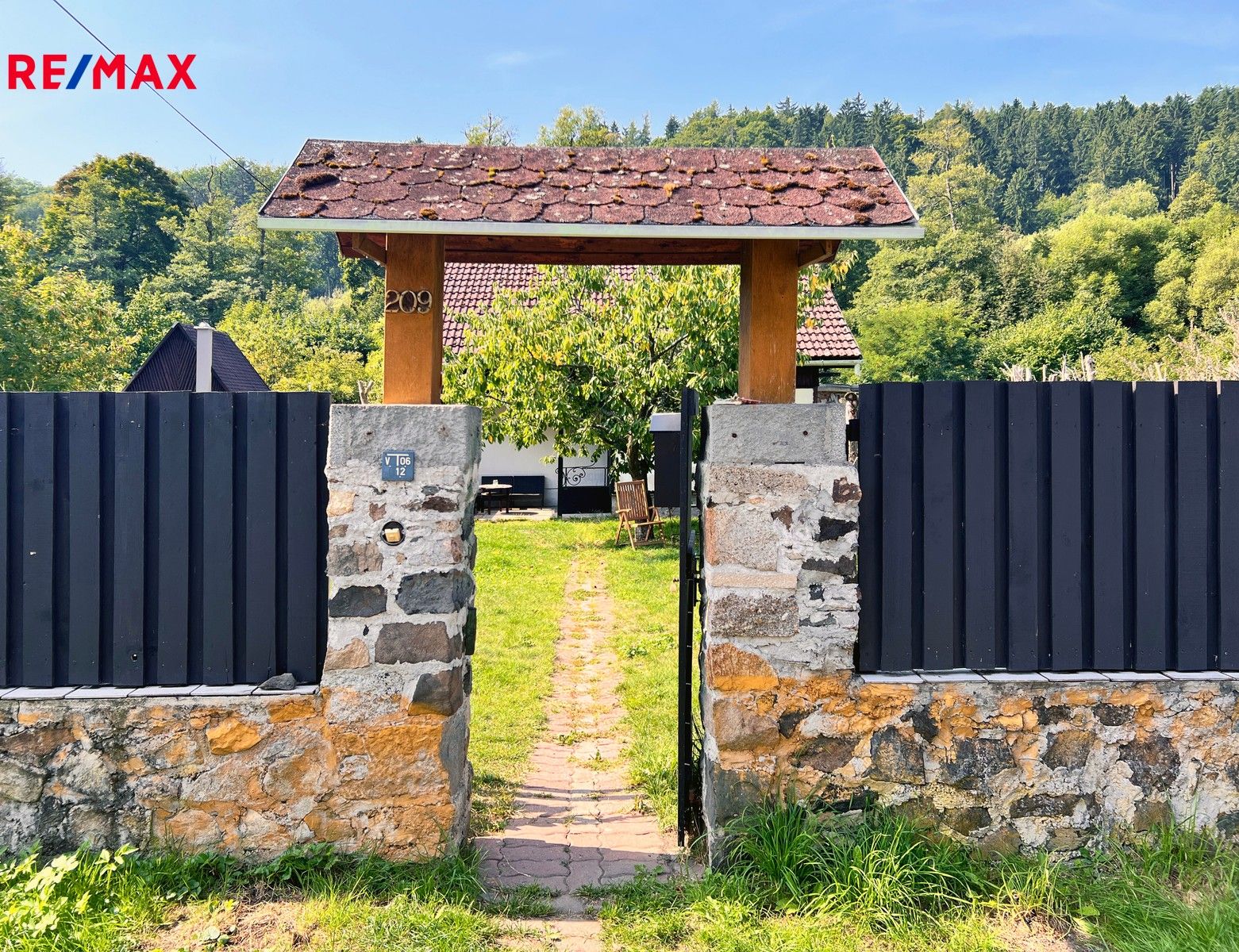 Rodinné domy, Radošov, Kyselka, 111 m²