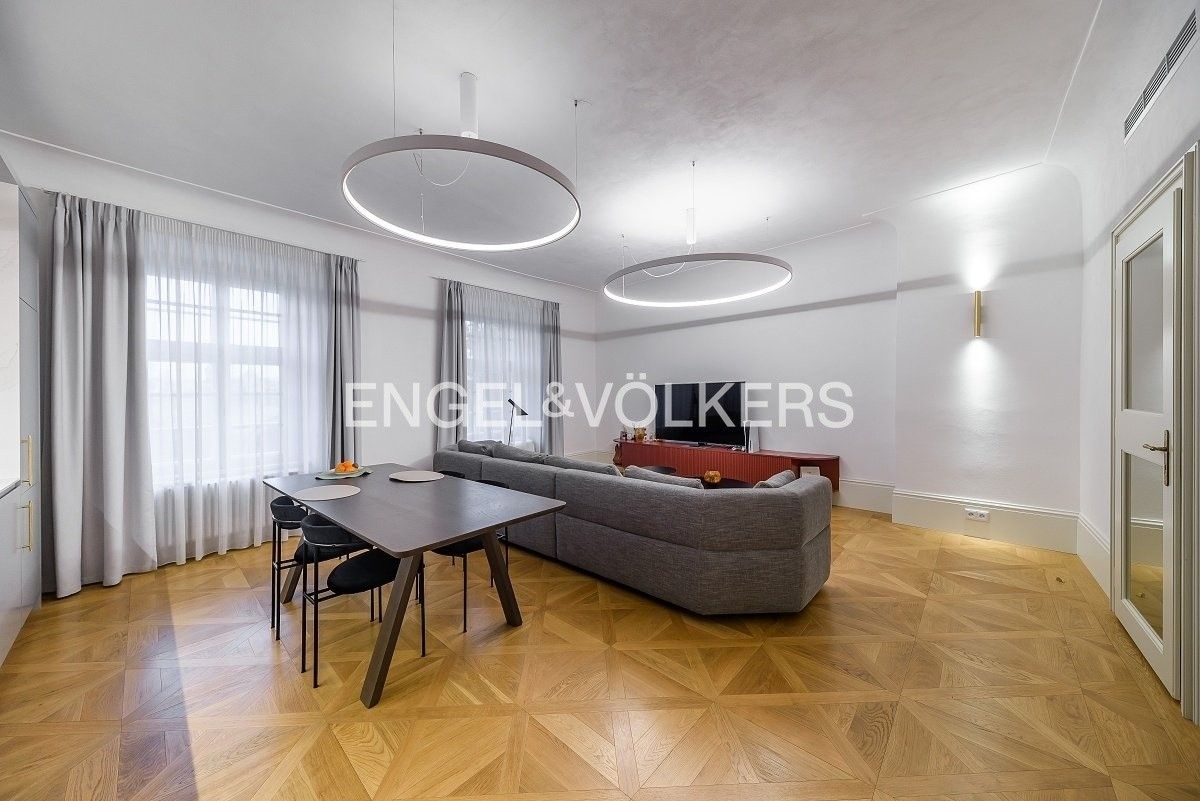 Byt 2+kk · 72 m² · Na Kampě 515, Praha Malá Strana - 3