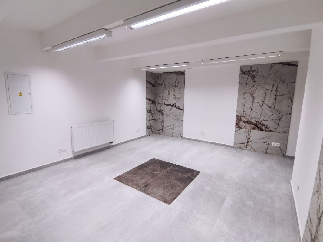 Komerční nemovitost · 24 m² · Hrádecká 493, Sušice II - 3