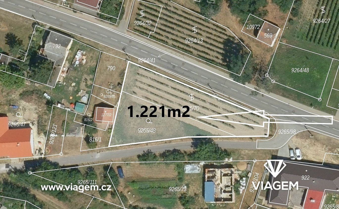 Pozemek pro bydlení, 1 221 m²